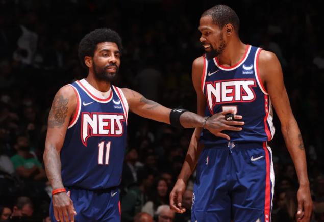 他们在首个 他们在首个